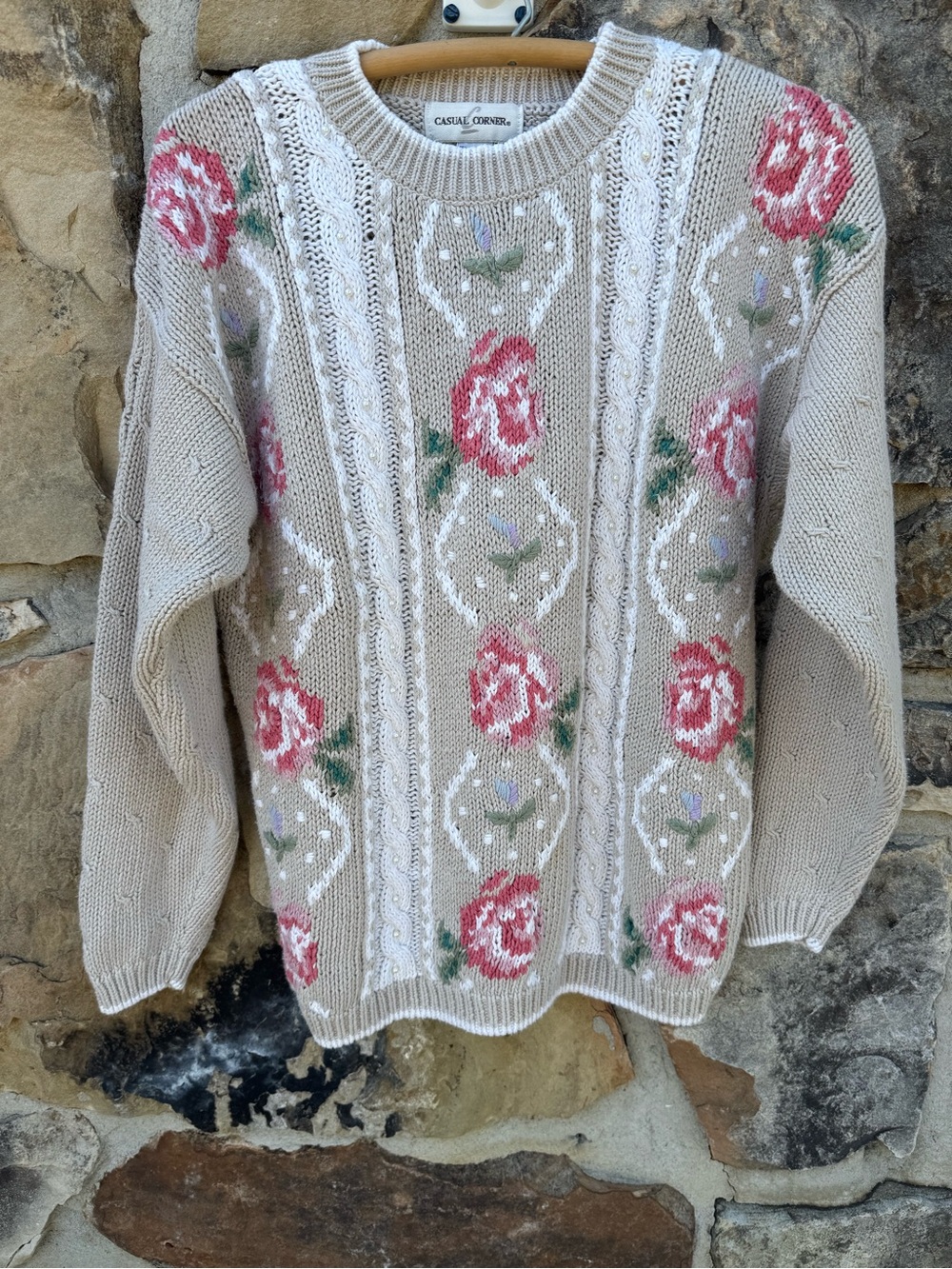 Vintage Cottagecore Tan Floral Cable Knit Sweater with Pink Roses and Pearls Med